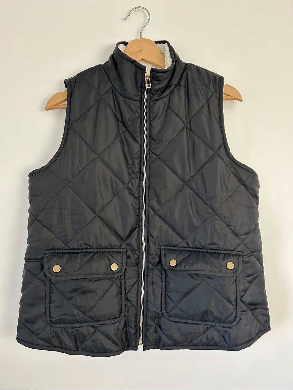 Mud Pie Black Quilted Puffer Vest with Gold-Tone Snaps and Sherpa Lining